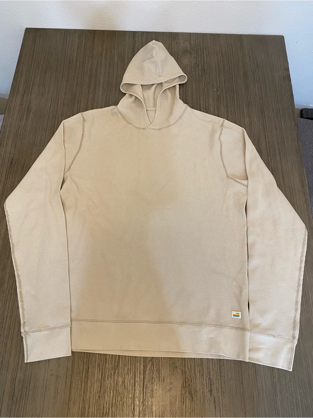 Vuori Waffle Knit Hoodie Mens Large Beige Pullover Lightweight Athleisure
